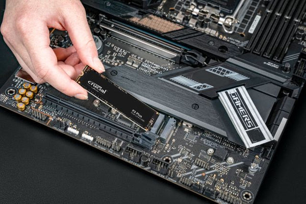 2TB P3 Plus 5GB/s 4,2GB/s NVMe PCI-e 4.0 2TB P3 Plus 5GB/s 4,2GB/s NVMe PCI-e 4.0