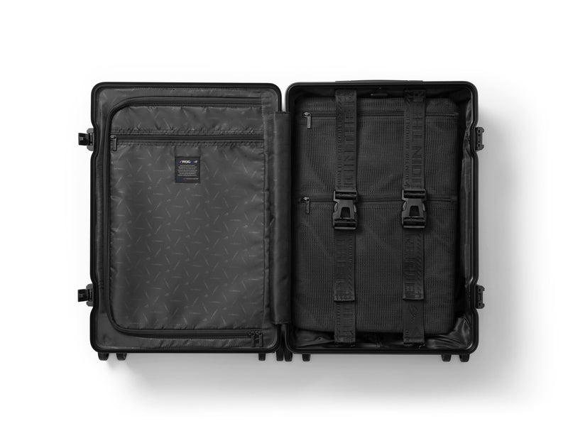 ASUS ROG SLASH 20-inch carry-on case delivers all your gear safely to its destination and can accompany you wherever you go - BT3700 ROG SLASH SUITCASE/BK