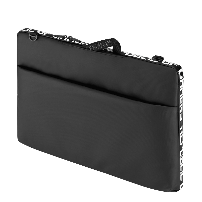 ASUS ROG Ranger 16" 便攜護套具備防潑水外表材質與防水拉鍊 - BS1600 ROG RANGER SLEEVE/16